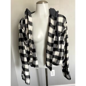 American Eagle - Large - Cropped Casual Flannel with Hood
